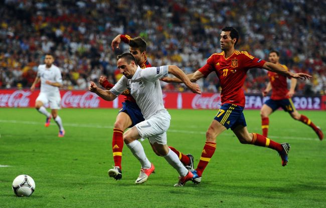 Spain france. Евро 2012 Испания Франция. Франсияа Испания футбол. Испанский (Франция). Испанцы во Франции.